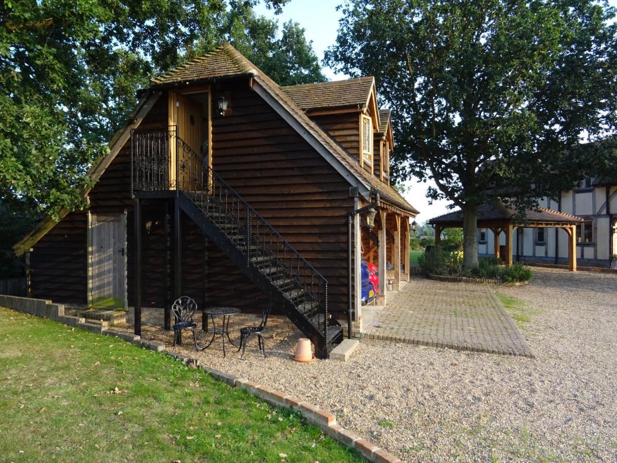 Oakwrights Apartment Terling Exterior photo