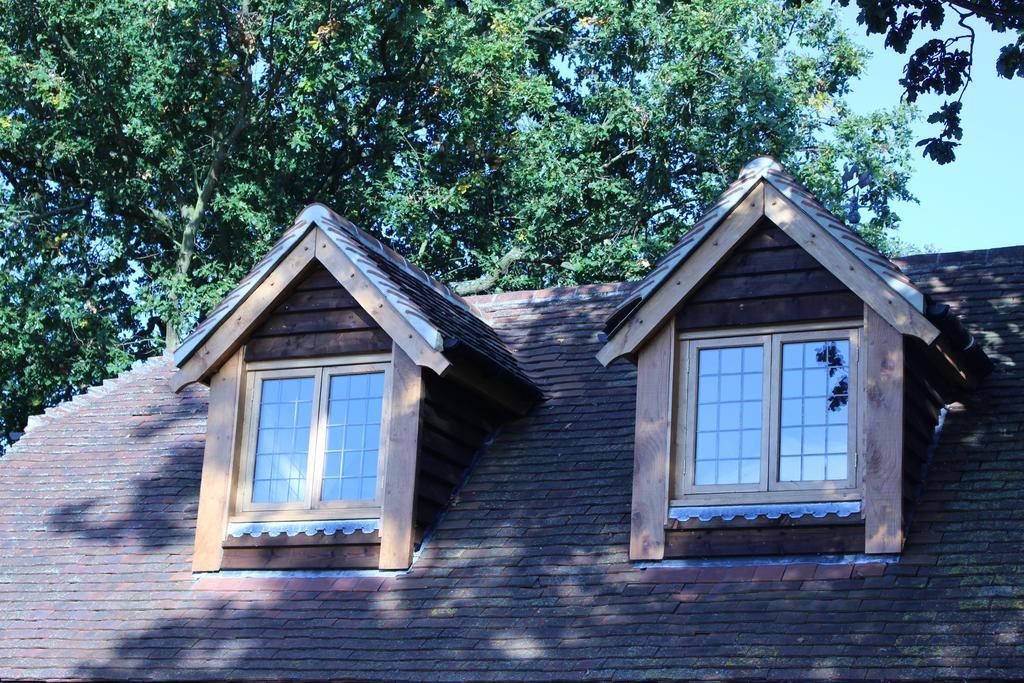 Oakwrights Apartment Terling Exterior photo